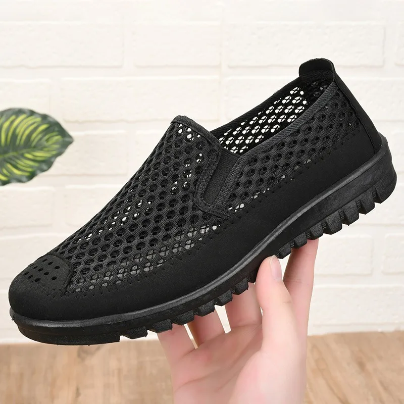 Summer Lightweight Men Shoes Mesh Breathable Male Casual Flats Shoes Slip on Men Loafers Non-Slip Work Shoes