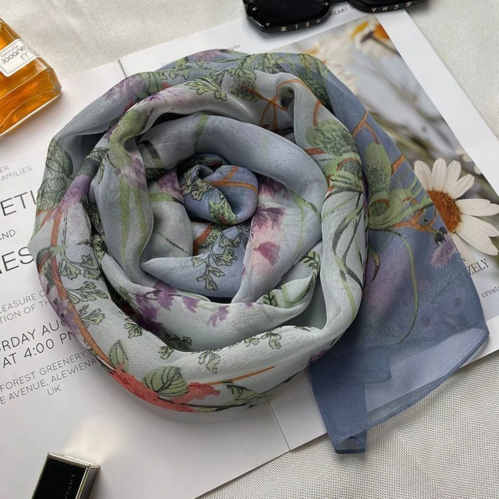 1 Stück Neuer Modischer Blumen- und Grasmuster-Schal für Damen, Dünner Frühlings- und Sommerschal, Bandana, Strand-Sonnenschutz, Dünner Hijab – Detail 7