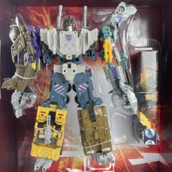 Ultimate 6 - in - 1 Transformation Robot Action Figure - Deluxe Collector's Edition (904 Bruticus NO BOX)