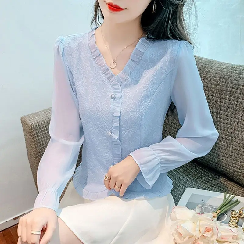 

French Jacquard Pullover V-neck Shirt Women's Long Sleeved 2024 Autumn New Western Fashion Solid Color Chiffon Flare Sleeve Tops