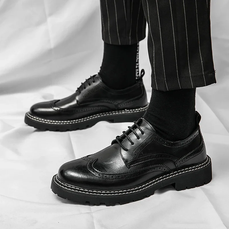 Luxusní značka hrubý střevíc pánské boty bělouš thick-soled ležérní britský styl pohodlné oxford boty šněrovací vysoký kvalita pánské boty