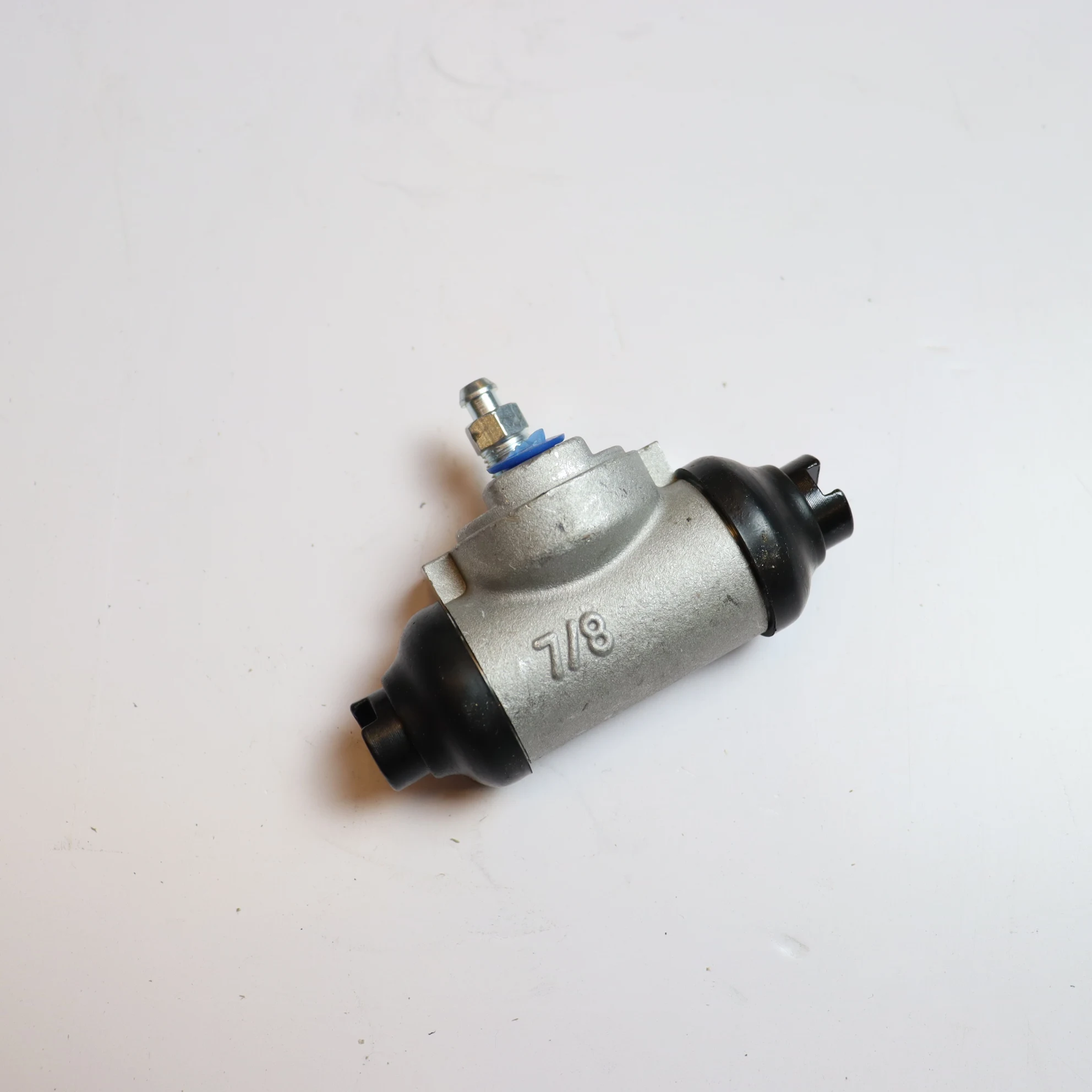 Rear brake Cylinder For Baic MZ45 Weiwang 306 A12 128404546 128404547