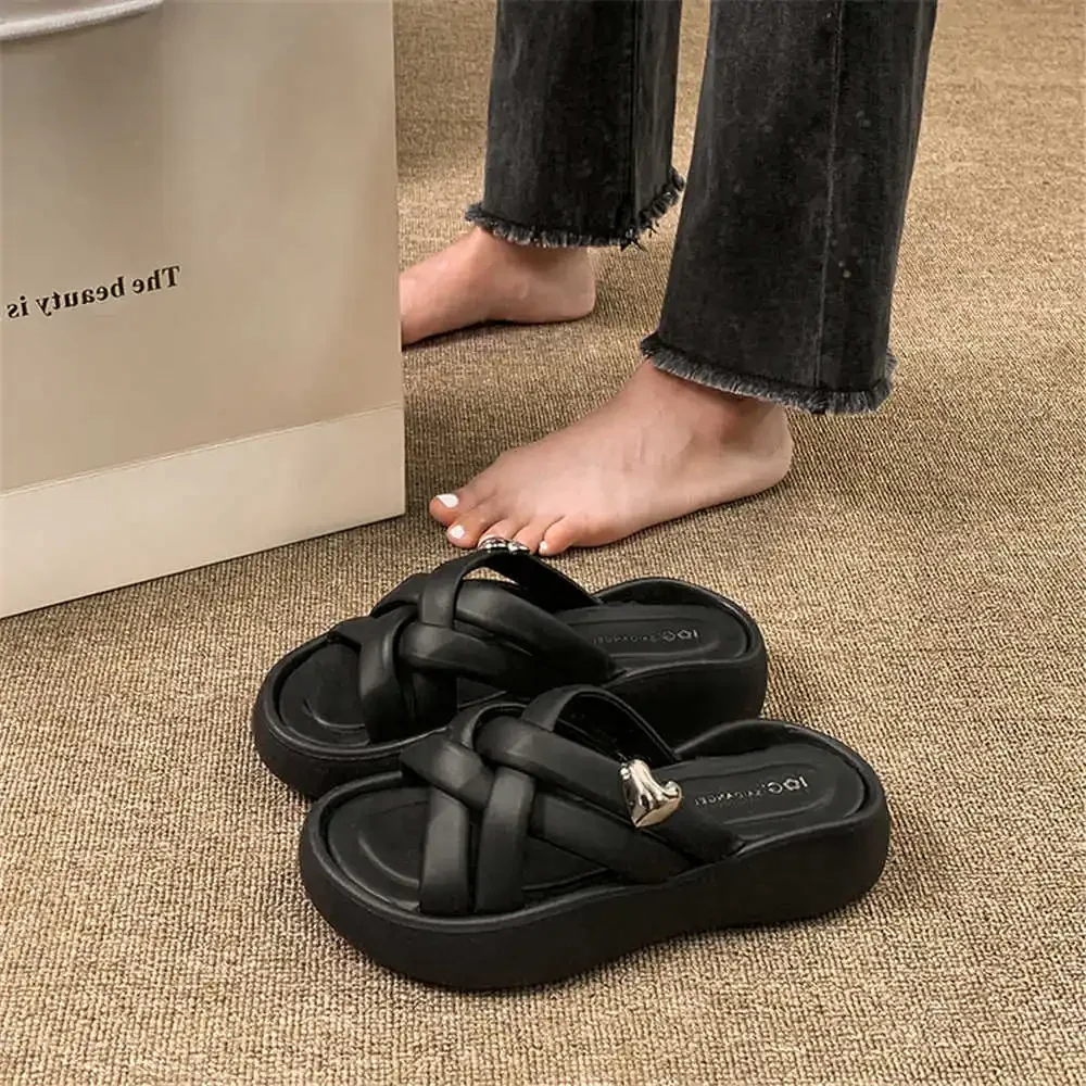 Pantofole D'Acqua Platformate Primaverili Sandali Scarpe Da Spiaggia Stivali Autunnali Per Donna Sneakers Sport Tenisse Tene Snackers Festival