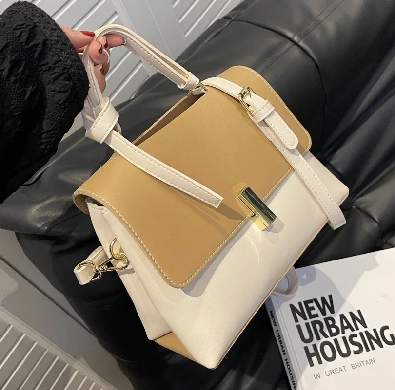 Popular Women's 2024 New All-Match Summer Shoulder Messenger Textured Portable Small Square Bag