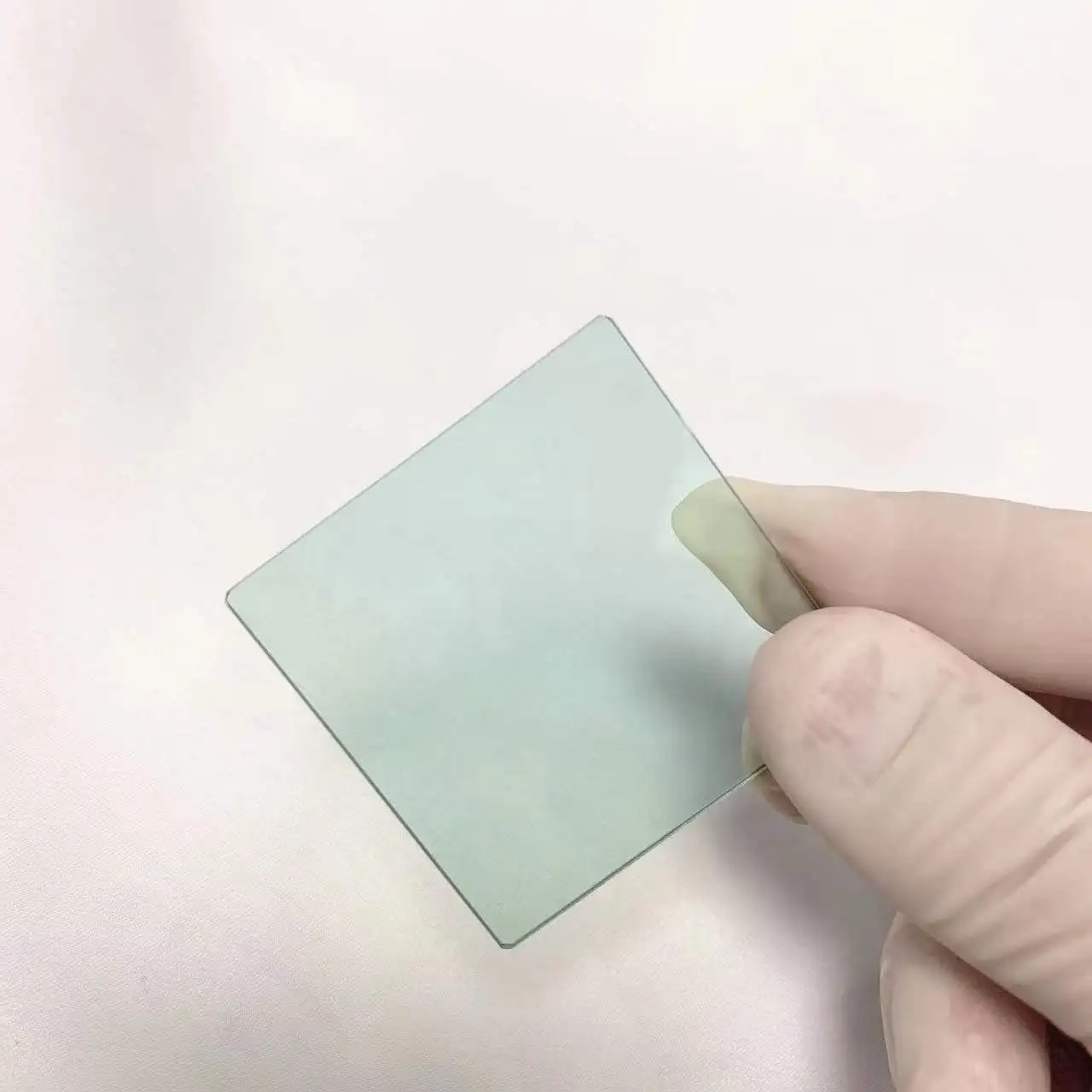 Custom Size Square Shape 50x50x2mm Visible High Pass Heat