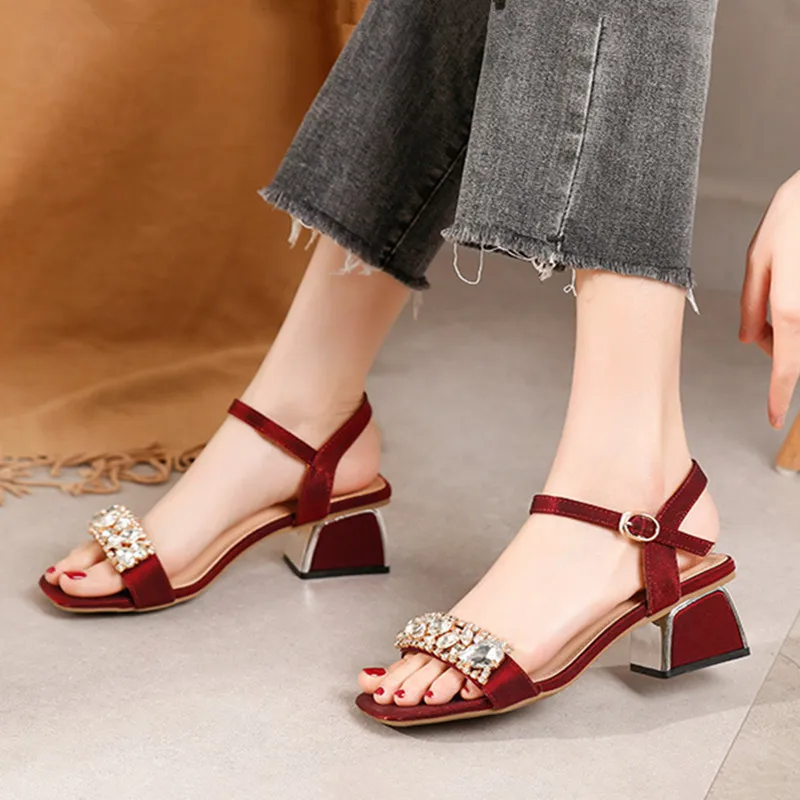 

Fashion Sandalia Feminina Summer Pumps For Womans Casual Shoes Plus Size 41 42 43 Women Sandals 4cm Med Heels Female Party Shoes