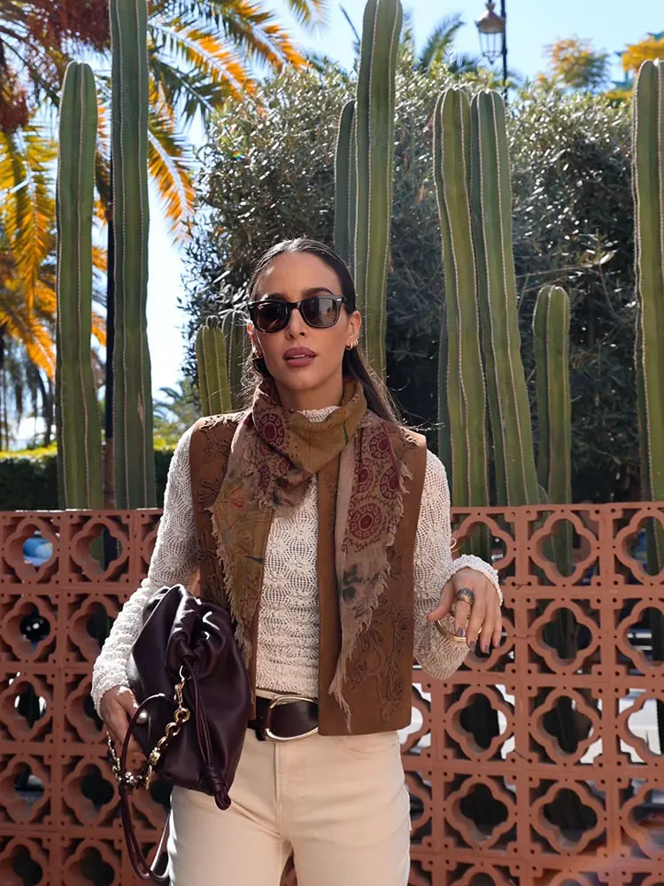 HH 2025 Women Elegant Floral Embroidery Vest O Neck Sleeveless Cardigan Waistcoat Summer Casual Vintage Female Chic Tops