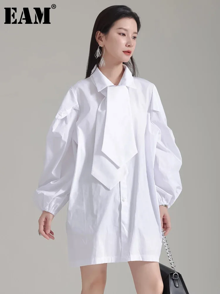 

[EAM] Women White Big Size Mini Shirt Dress New Lapel Tie Puff Long Sleeve Loose Fit Fashion Tide Spring Autumn 2024 1DH2244