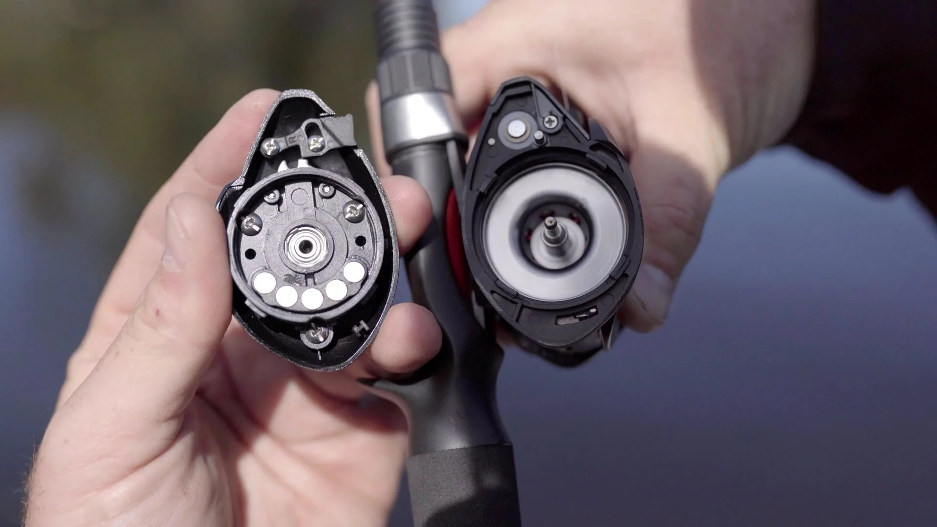 Ең қисық фигуралары бар порноактриса Жас гимнаст BDSM жыныстық қатынас кезінде нағыз ауырсынуды сезінеді.