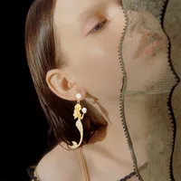 Mermaid Trend Earrings For Women Super Fairy Mermaid Alloy Electroplate Golden Jewelry Inlay Brick luxurious Long Pearl Earrings 5