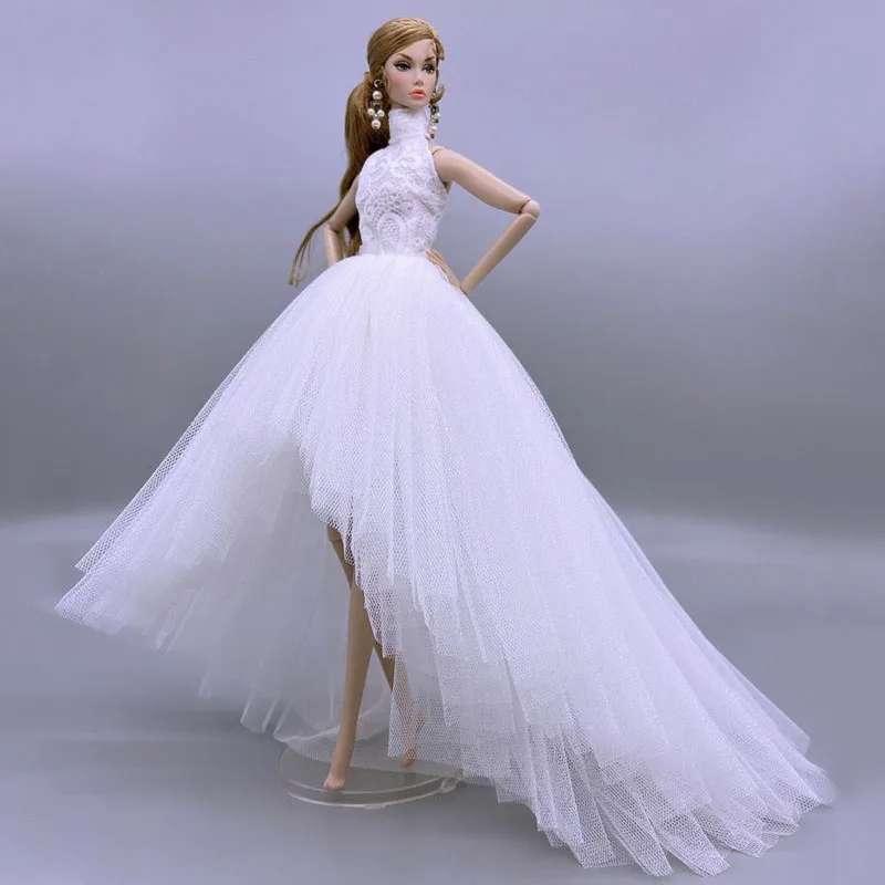 white dress doll #421*- ALL PORCELAIN JOINTED BODY VICTORIAN STYLE LACEY & HAT The shoes are designed to match the outfit perfectly and ensure that your doll is ready to walk down the aisle White Lace Handmade Wedding Dress