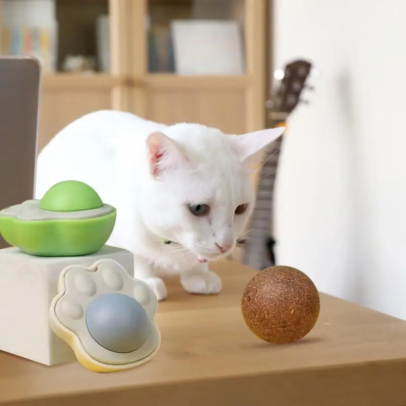 Cat Catnip Toys Rotating Mint Catnip Ball Cat Candy Licking Snacks