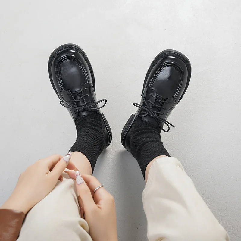 

Женские туфли на толстом каблуке, базовая обувь из искусственной кожи, на среднем каблуке, с перекрестной шнуровкой