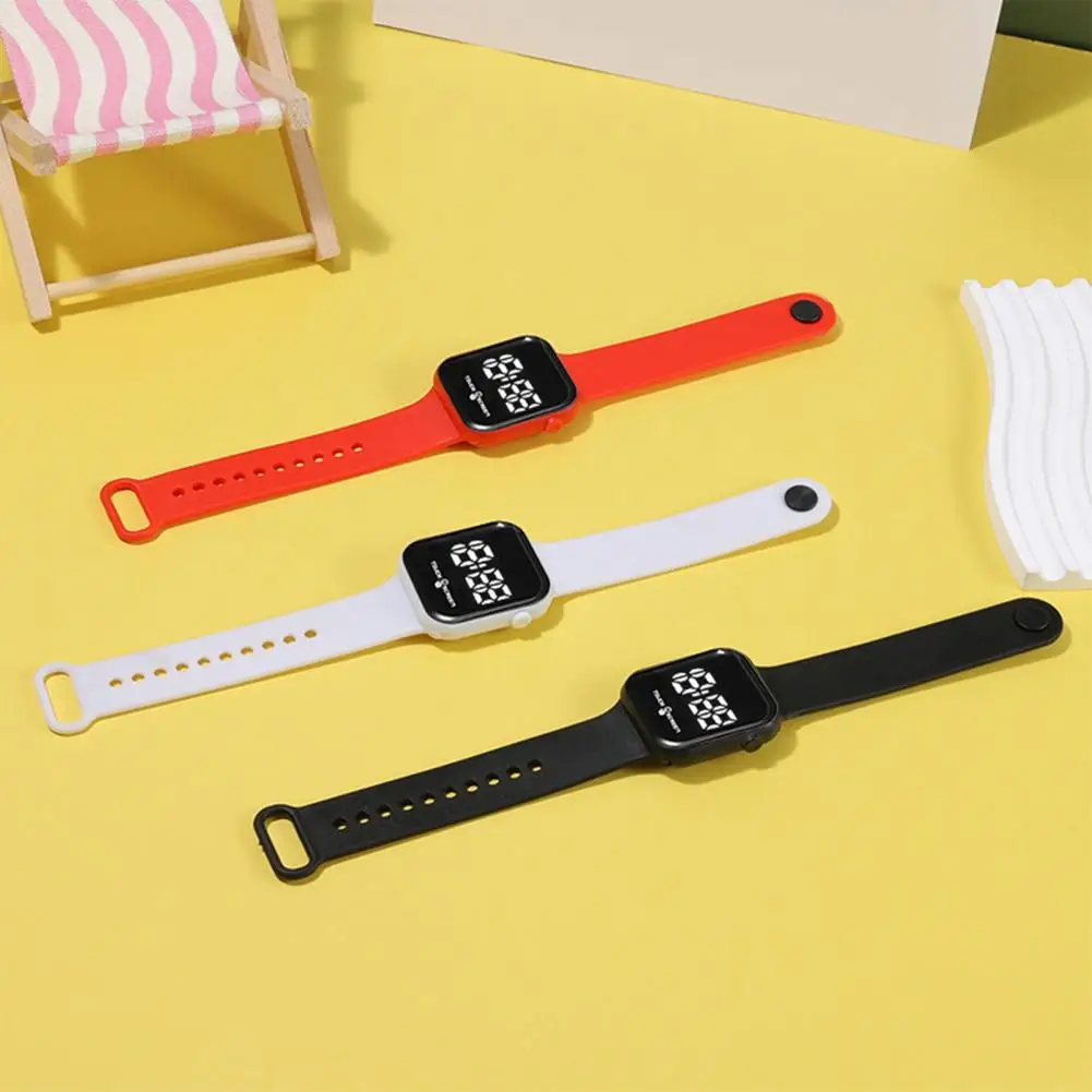 

Silicone Strap Couple Smartwatch Led Display Watch with Silicone Wristband Touch Screen Couple Timepiece for Precise Tracking
