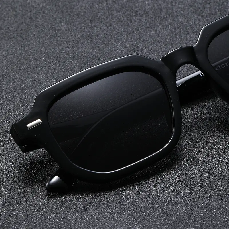 1Pc Men's Fashion Glasses New Trendy Square Frame Retro Rivet Y2K Music Festival Cool Street Style Decoration Suitable for Daily - Image 4