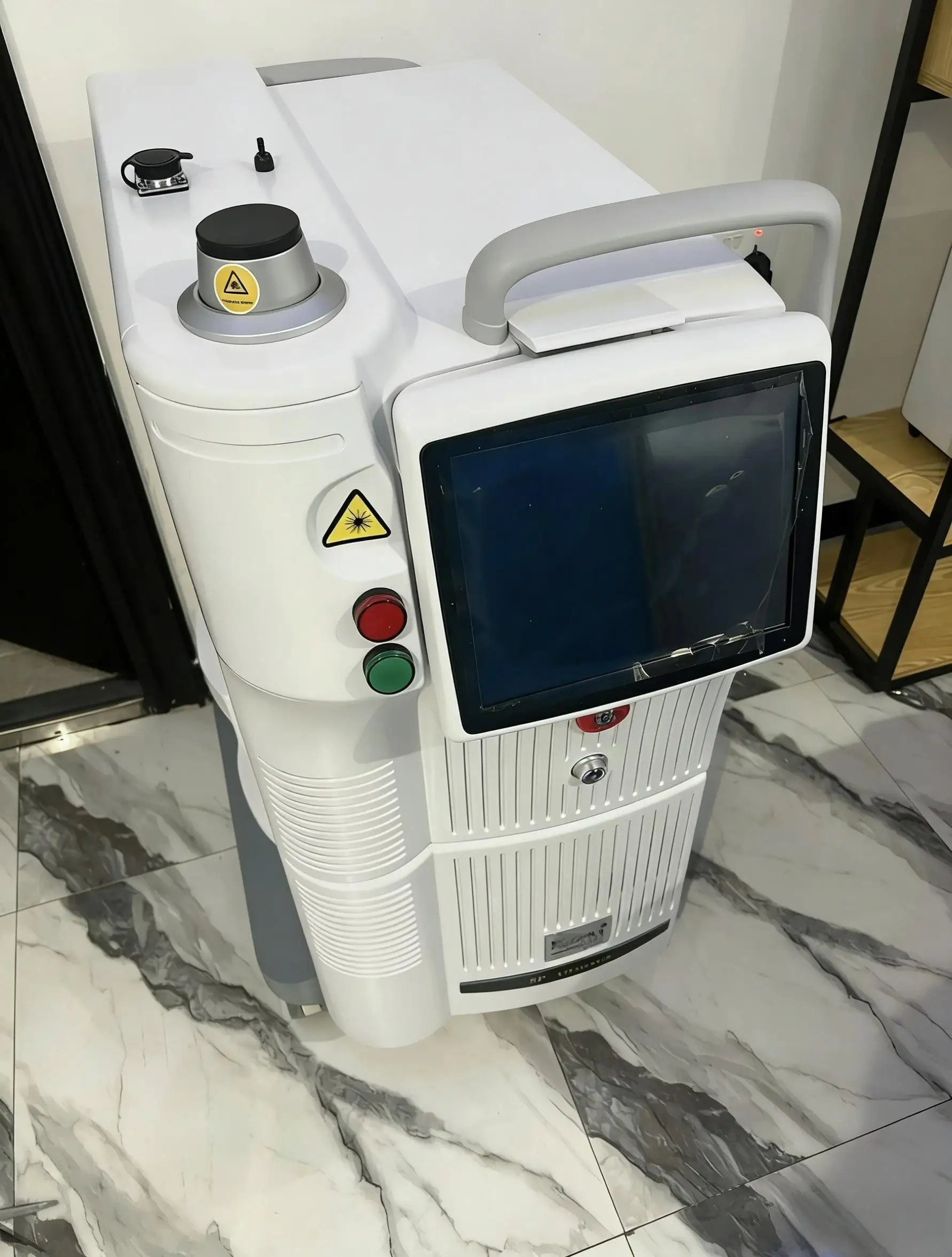 2026 NEW Portable 10600nm Fractional CO2 Tighten Skin Wrinkle Removal Vaginal Repair Acne Removal CO2 Fractional Laser Device 5
