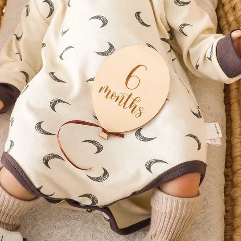 9PCS Baby Wooden Balloon Milestone 1 12 Month Card Newborn Children Photography Props Birthday Party Decoration