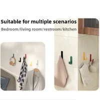 ตะขอแขวนติดผนังแบบกาวในตัว 6 ชิ้น แข็งแรง ทนน้ำ สำหรับแขวนผ้าเช็ดตัว กุญแจ อุปกรณ์ครัว ตะขอแขวนผนัง 3