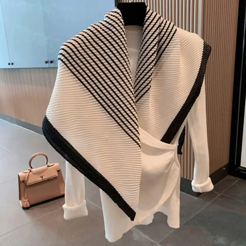 2023 Autumn and winter fashion all-match pleated striped scarf, summer sunscreen shawl, triangle square scarf, female silk scar solid color square hairscarf silk satin hair scarf soft neckerchief pleated small hair scarf decorative headscarf headwear
