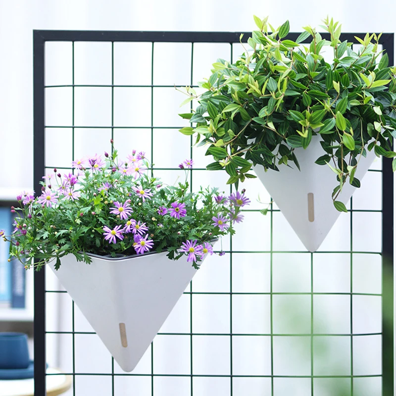 Triangular Wall Mounted Flower Pots Self Watering Hanging Basin Plants Lazy Flowerpot Office Home Garden Accessories flower pot hydroponic flower pot plant pot