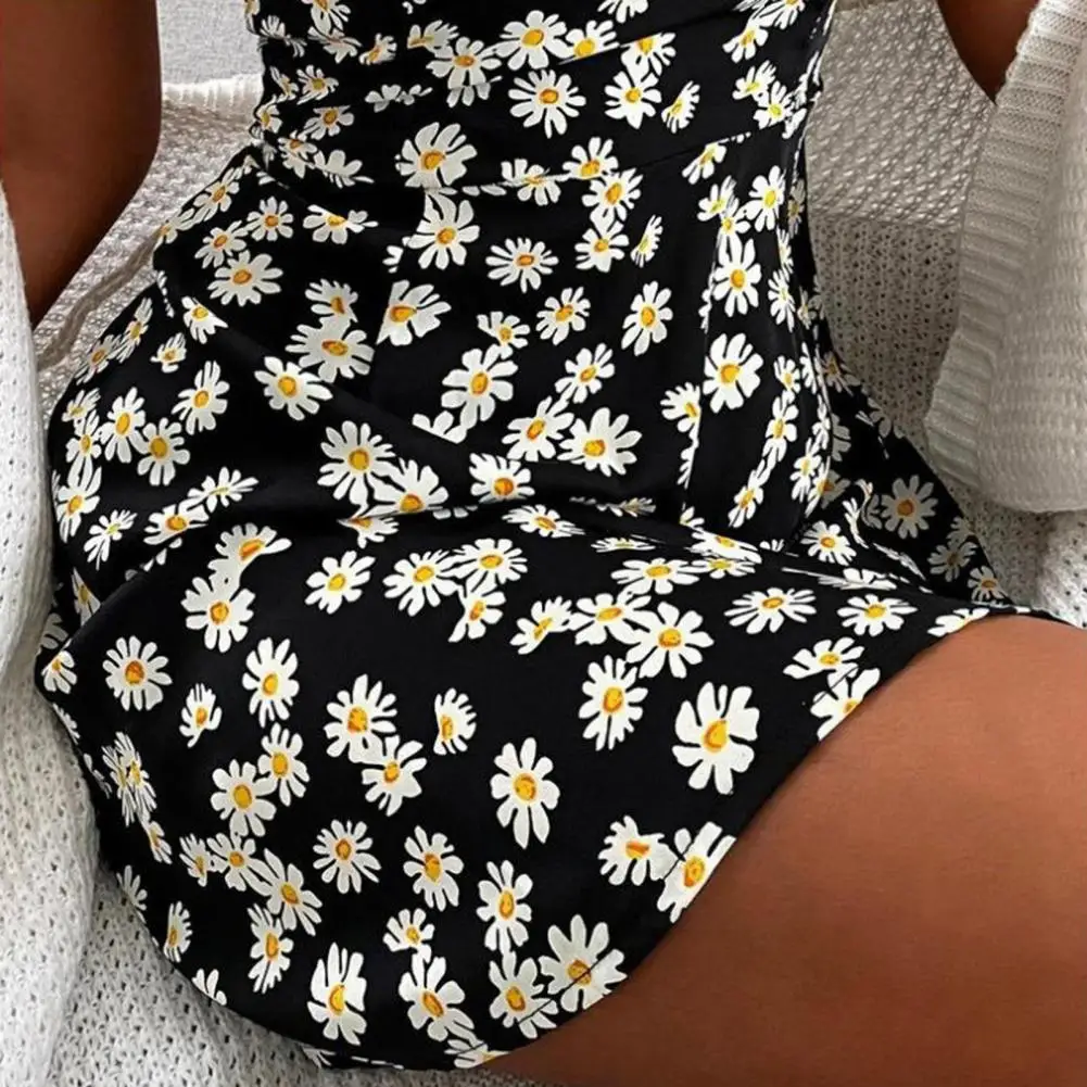 

Ladies Dress Flower Print A-line Dress Contrast Color Backless Above Knee Length Loose Hem Back Zipper Lady Beach Dress Women