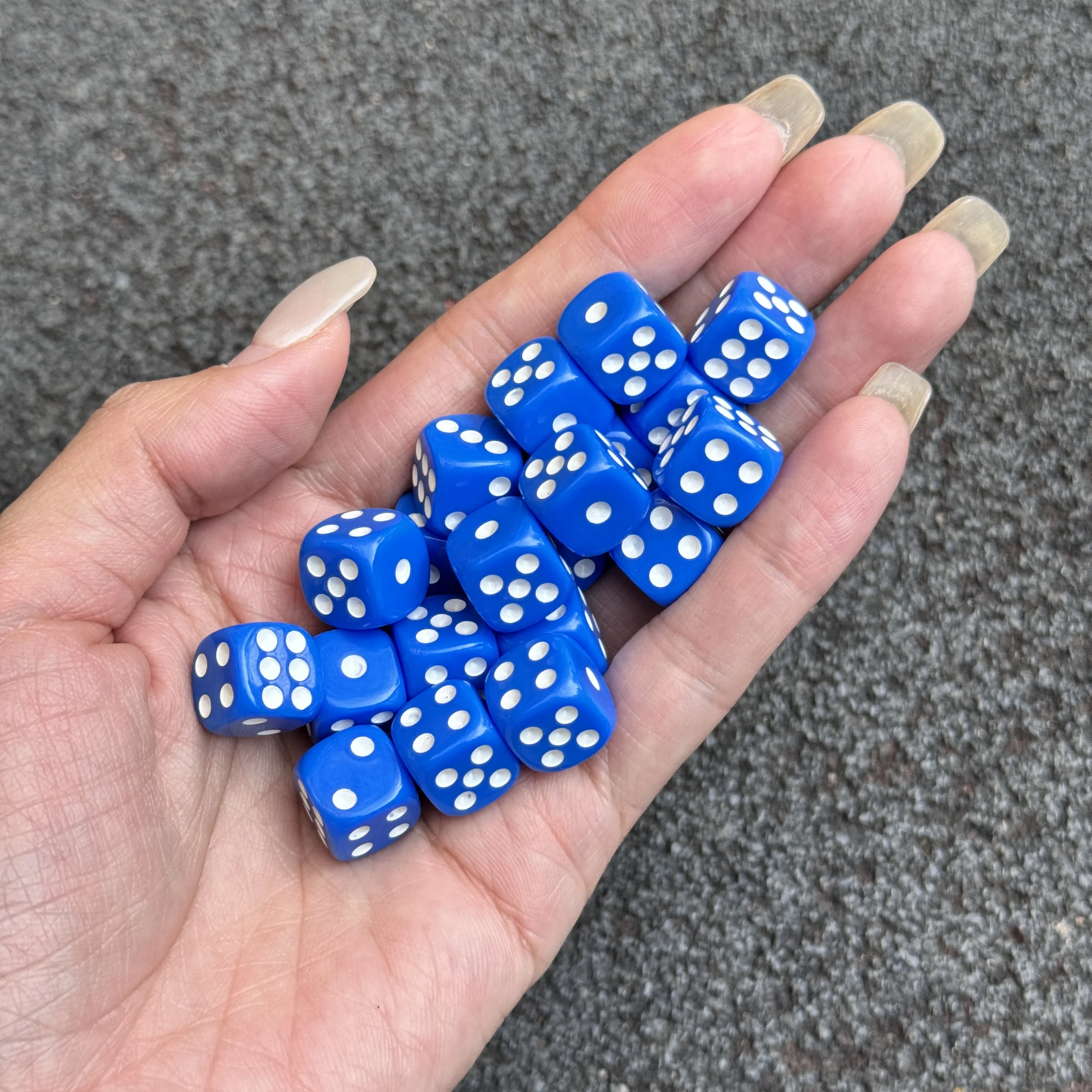 20Pcs/Set 12mm Opaque Colorful Acrylic Round Corner 6 Sided D6 Point Dice For Family Board Games