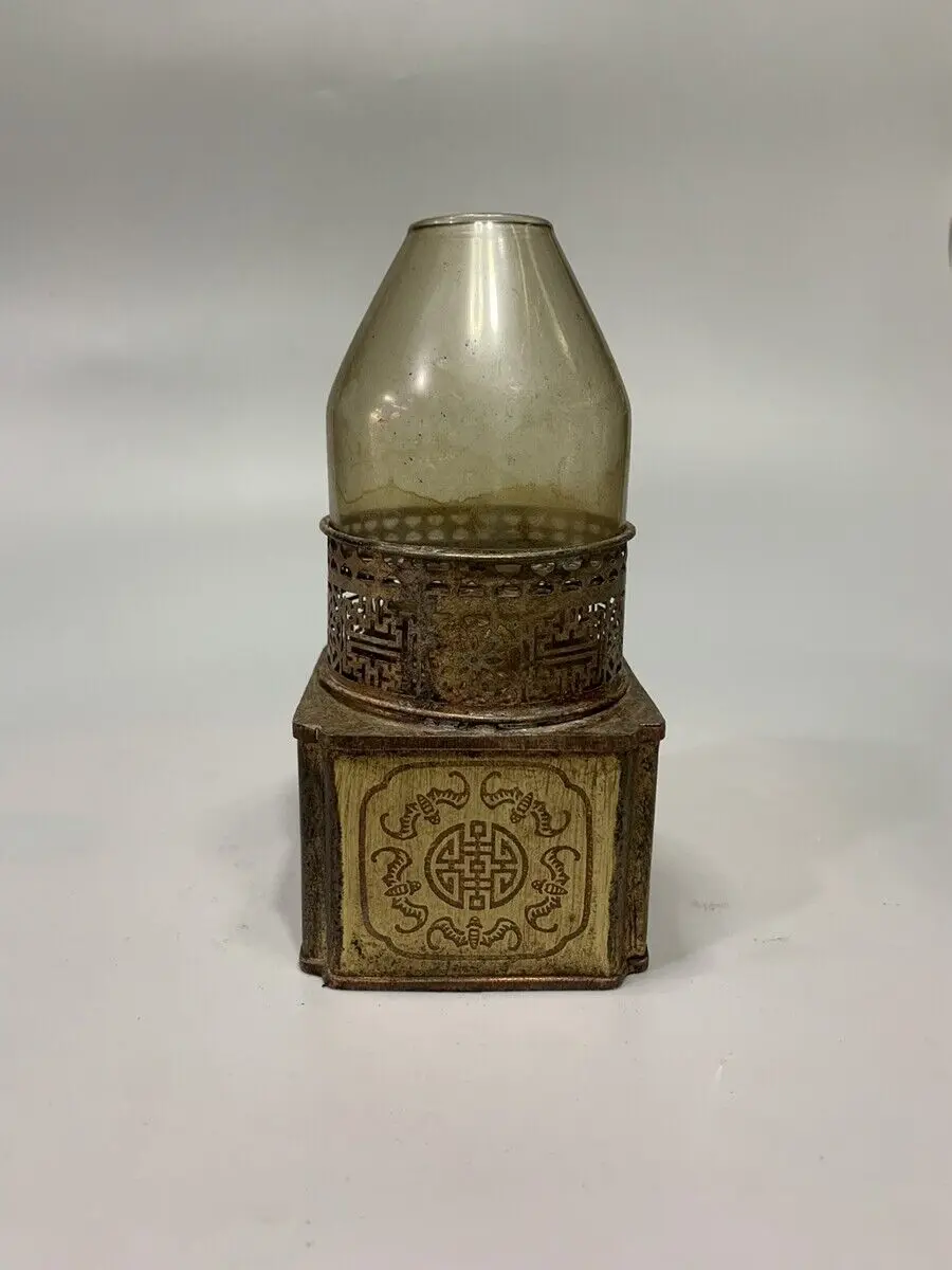 

Exquisite Old Chinese Handcarved Openwork Pattern Oil Lamp Statue 398G