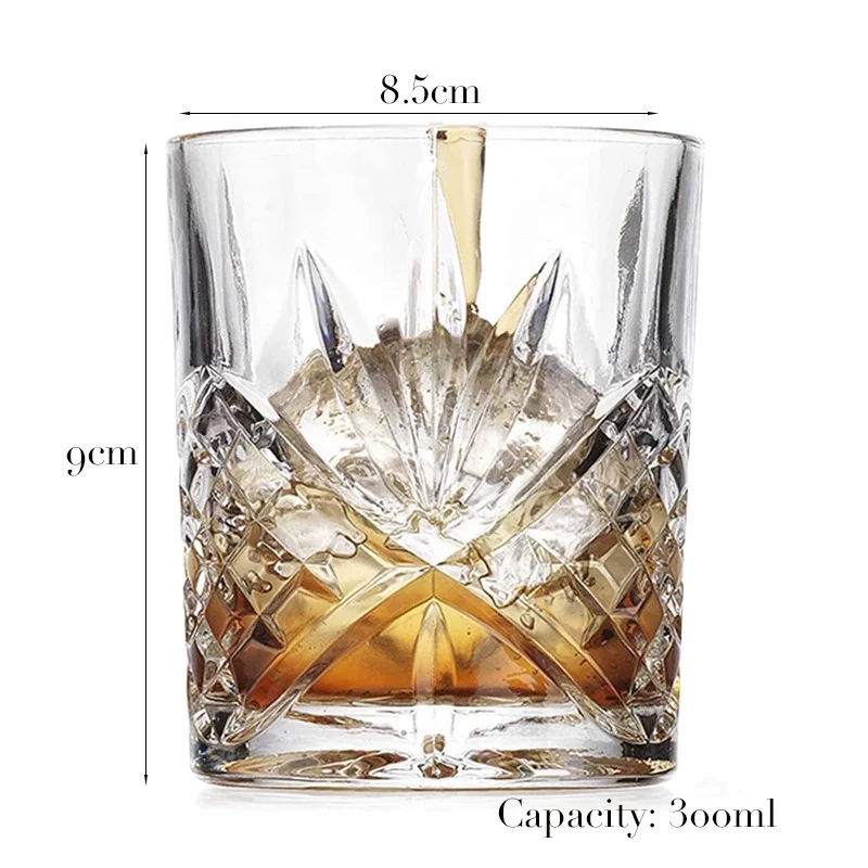 Elegant Whiskey Tumbler - Premium Glassware for Cocktails and Spirits
