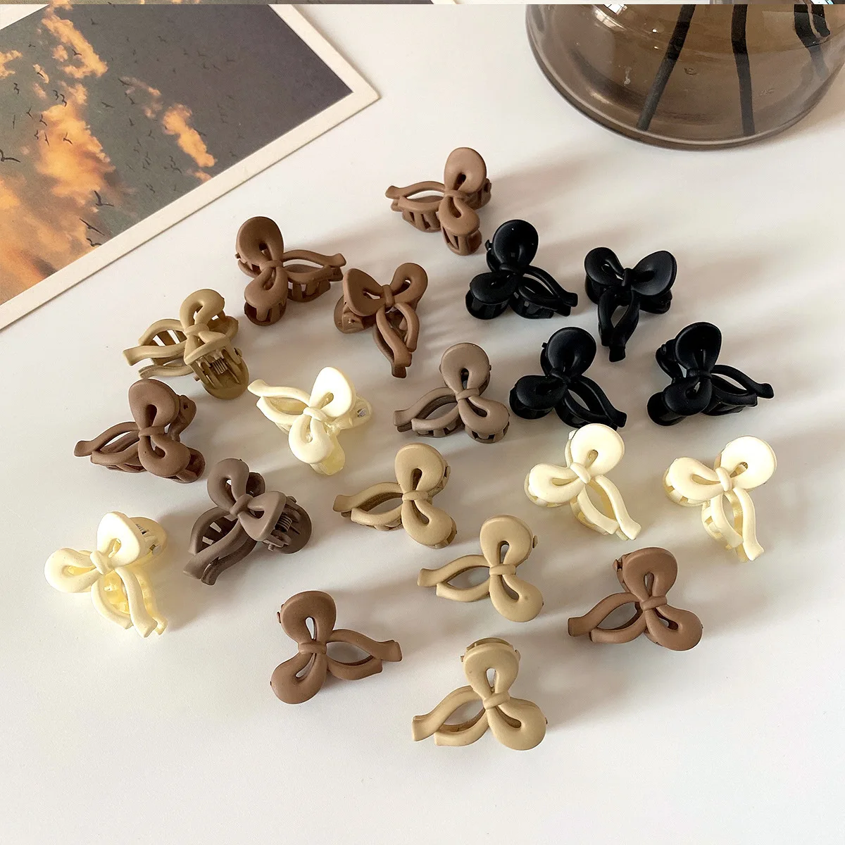 20/10 Stück kleine matte Blumen-Haarklammern für Frauen und Mädchen, rechteckige Kieferklammern, halbkreisförmige Haarspangen für dünnes Haar, Accessoires – Detail 22