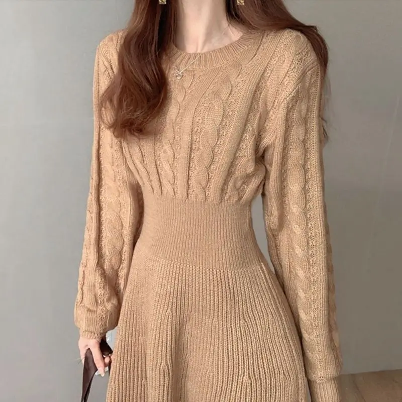 

autumn knit dresses woman 2023 French vintage slim fit midi dress female fashion Korean winter warm knitting sweater dress