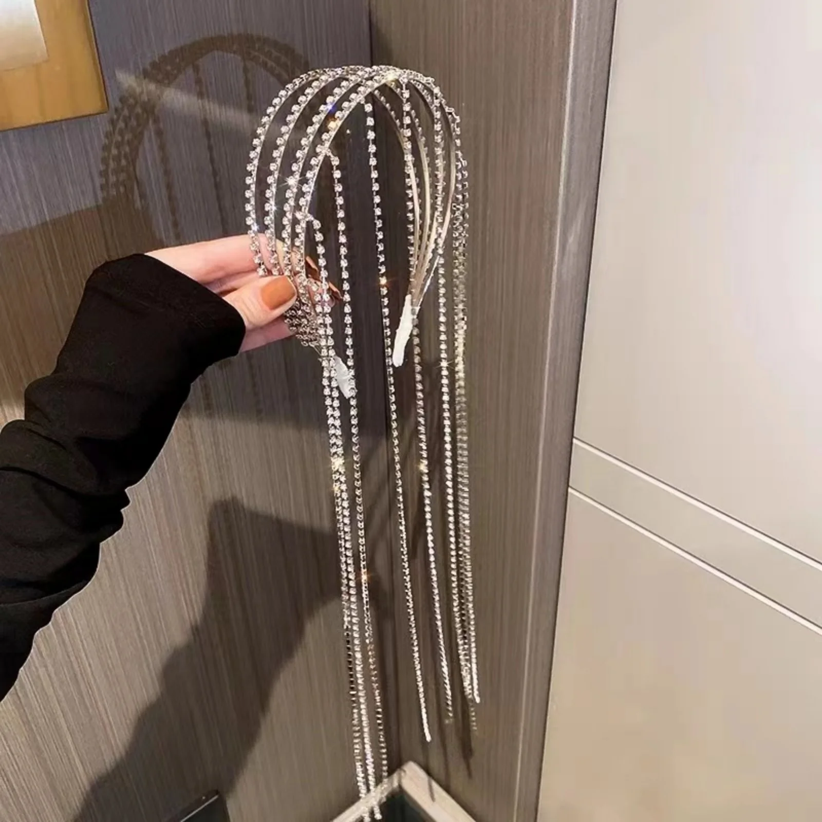 1PC  Sparkly Rhinestone Tassel Hair Chain, Glamorous Hair Accessory for Women, Shiny Headpiece for Parties and Events