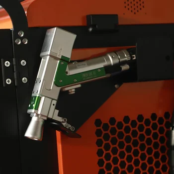 Macchina laser portatile 5 in 1 completa, soluzione completa per la saldatura, la pulizia e il taglio di metalli in fabbrica, certificata CE