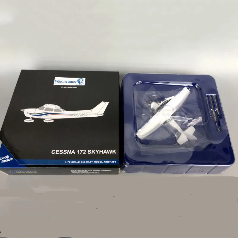ディズニー　航空機　ダイキャストモデル Amazon | JC Wings 1/400 完成品 ZIPAIR for Boeing 787-8