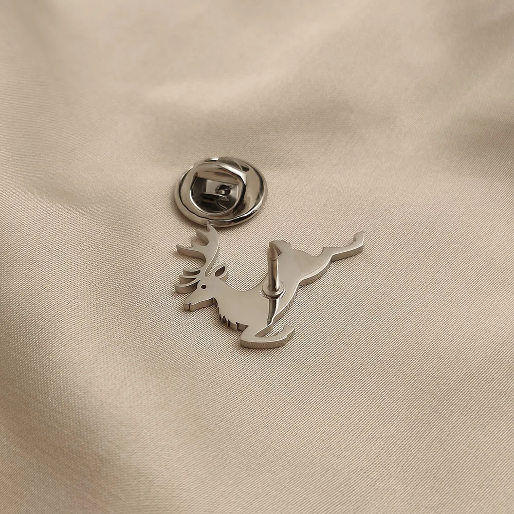 Original Weihnachts-Rentier-Brosche aus Edelstahl, modischer Rucksack-Anhänger, Anzug-Anstecknadel, Abzeichen-Geschenk für Freunde. – Detail 3