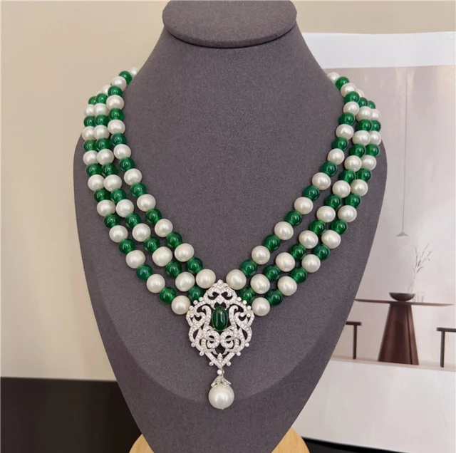 LJGN24 Green Centred Agate Necklace ~ Lisè Jewellery