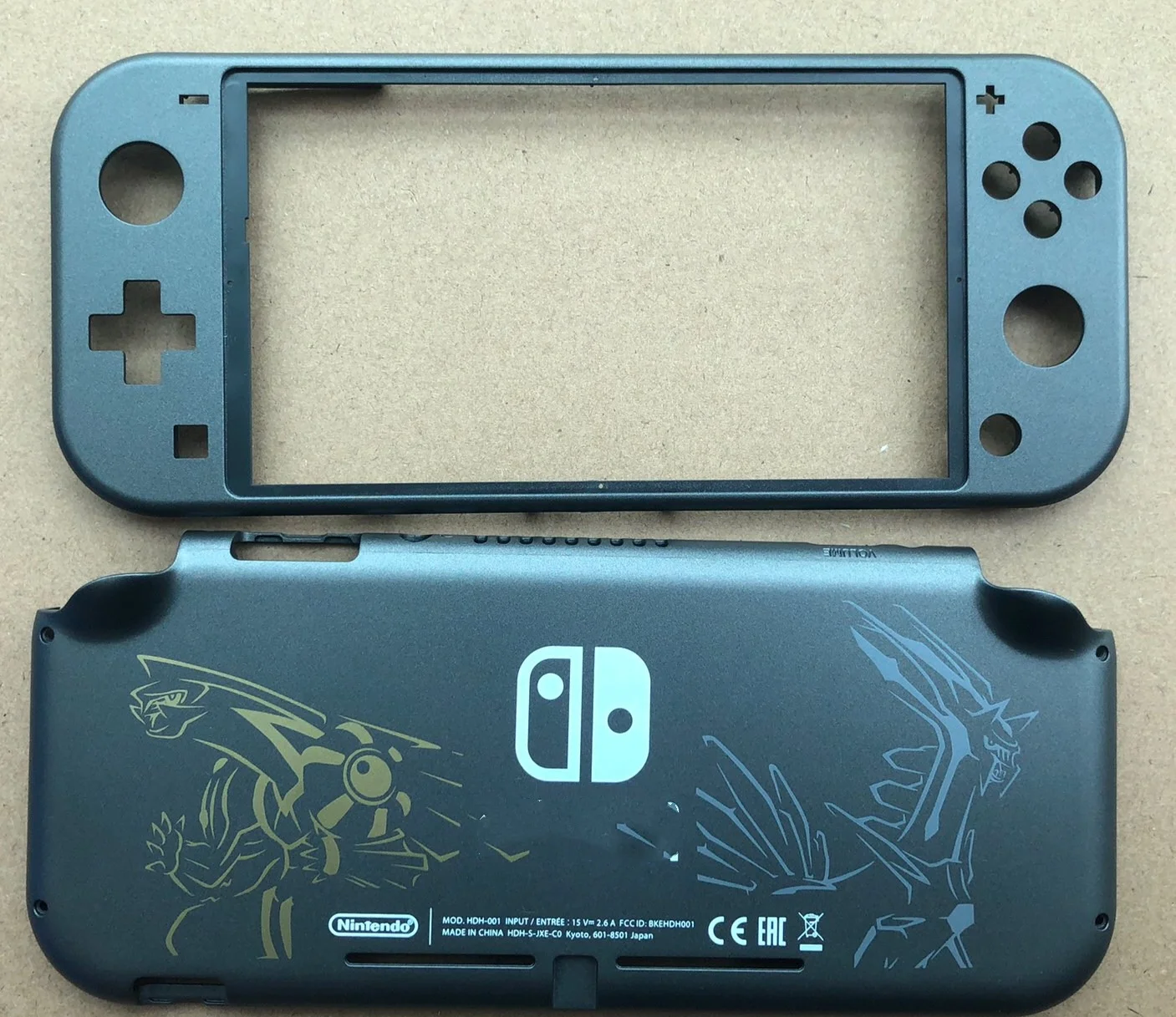 Nintendo Switch Liteコンソールの上部と下部ハウジング,ボタン