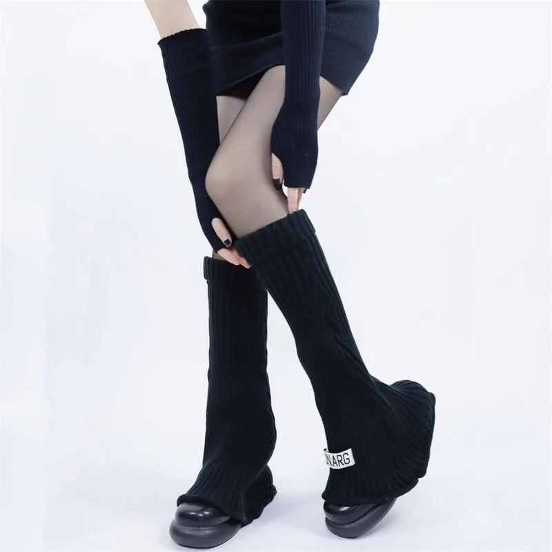 Sweet and Cool Millennium Spicy Girl Horn Socks Knitted Wide Leg Horseshoe Small Y2K Calf Socks