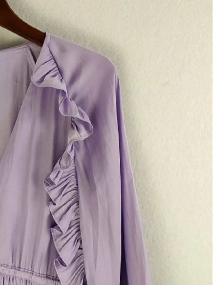 

Women Purple Satin Ruffles Decoration Lantern Sleeve V-Neck Slim Waist Mini Dress