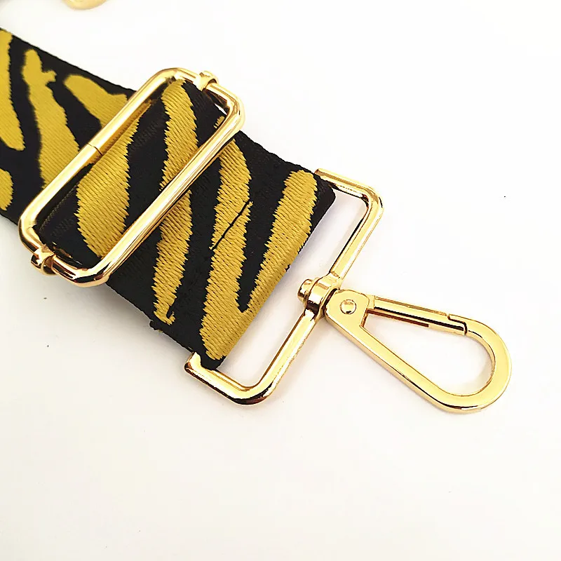 Рисунок 5 - Широкий плечевой ремень полосатый