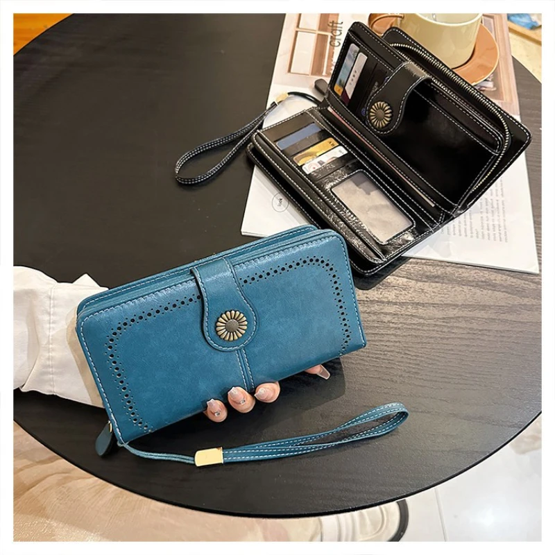 Vintage RFID Anti-Theft Large Capacity Women's Zipper Wallet with Wrist Strap