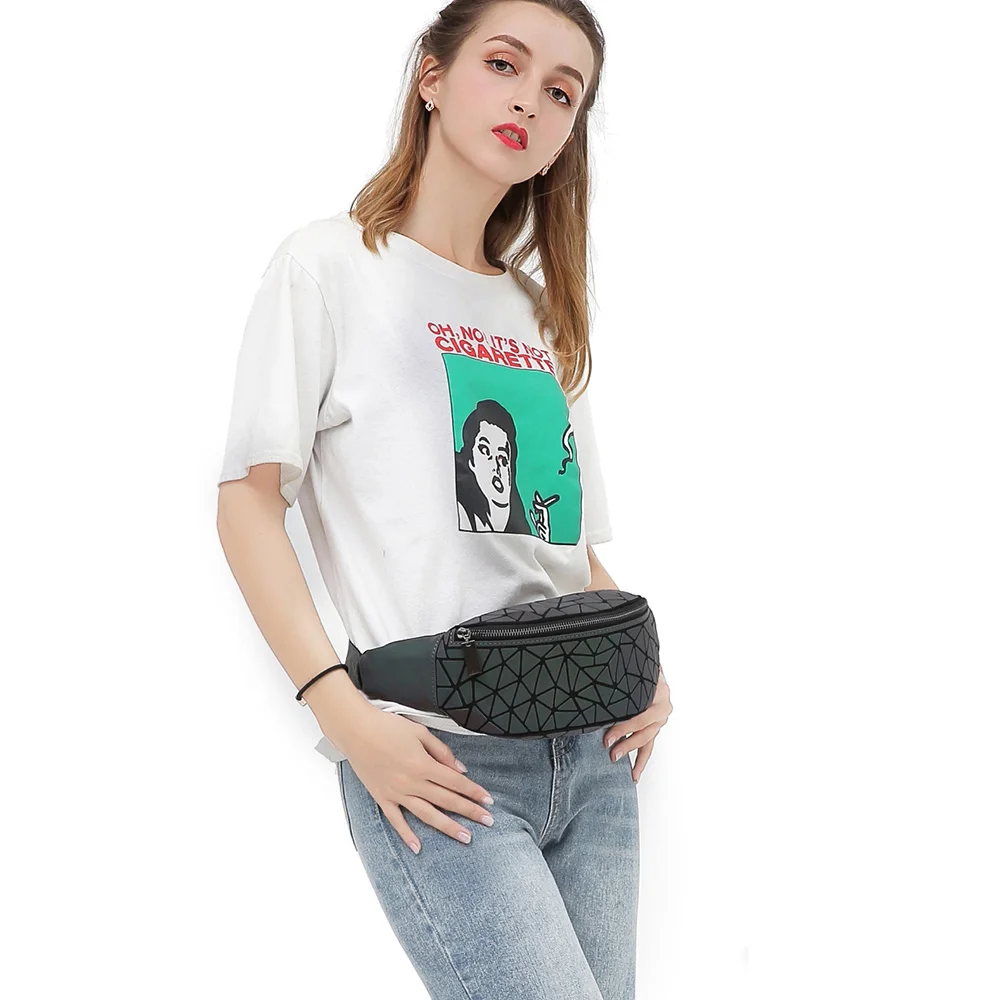 DIOMO 2022 Fanny Packs  㸮  Luminous Holographic Traveling Bum Bag