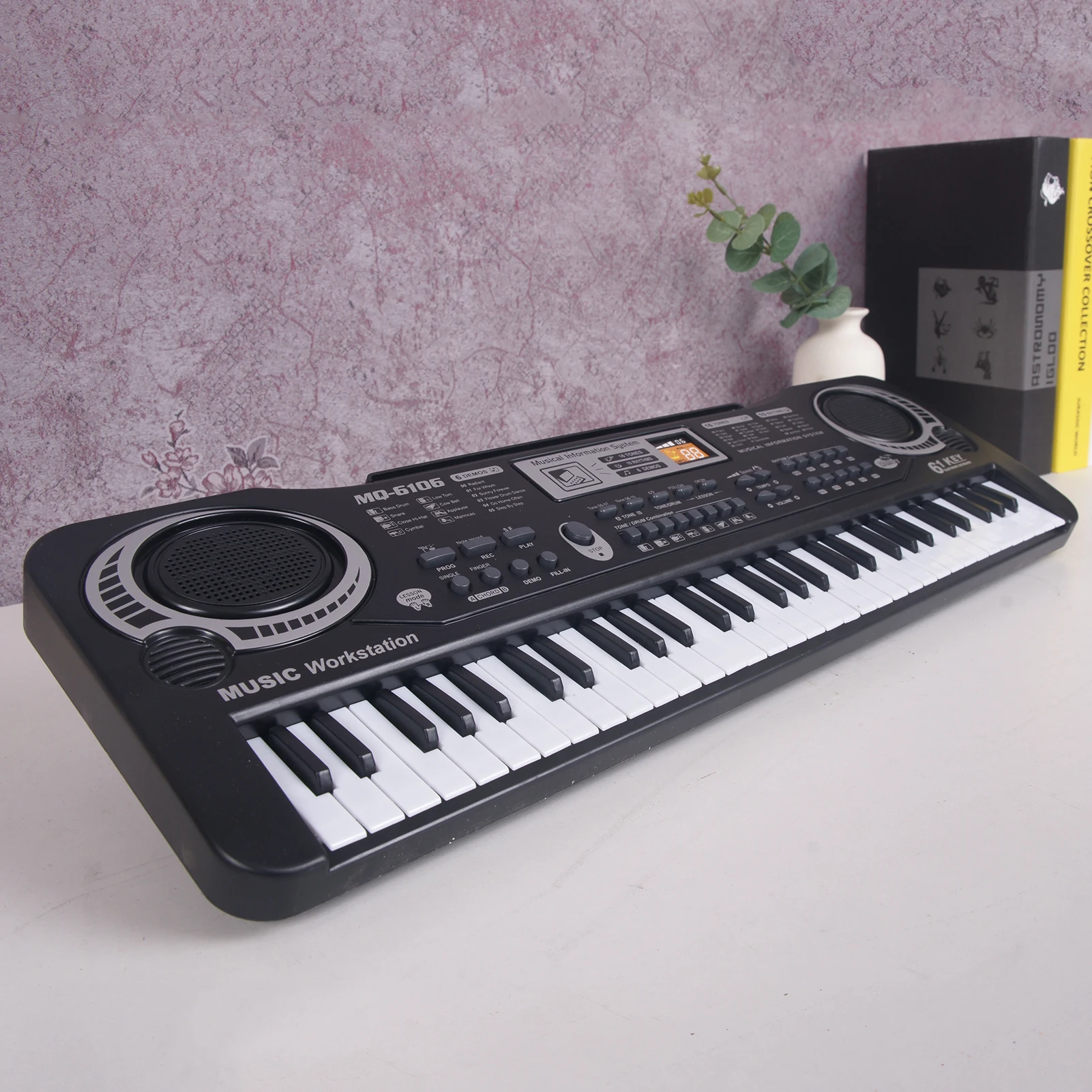Hot 61 Keys Piano Digital Music Electronic Keyboard KeyBoard Black Electric Piano Kids Gift with microphone Keyboard instrument