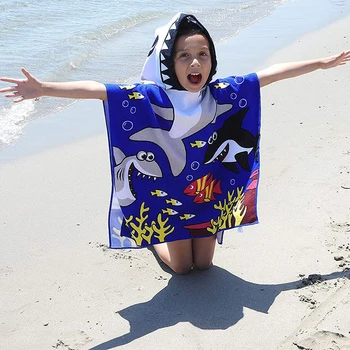 MINISO Baby Bathing Towels Boys Hooded Microfiber Minnie Bath Robes for Girls Kids Beach Towel Stitch Mickey Cape Towels Poncho 2