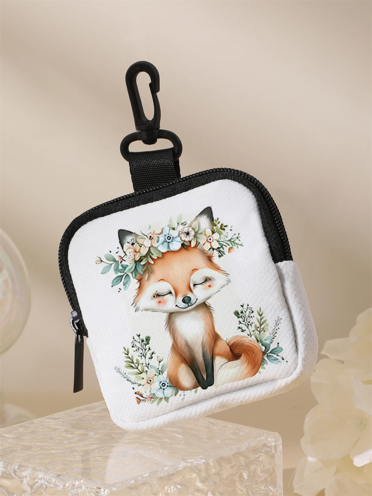 Fox patterned large capacity coin wallets, digital printed wallets, and storage bags are ideal choices for gift giving