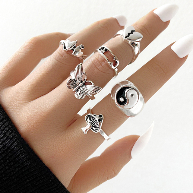 Punk Metal Multi Element Ring Set For Women Men Antique Silver Butterfly Snake Skull Finger Rings Gothic Jewelry Gift