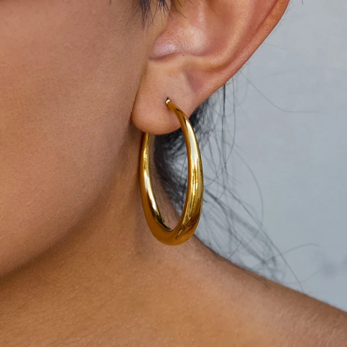 الكلاسيكية الفولاذ المقاوم للصدأ الأقراط الكبيرة للنساء العصرية الذهب اللون كبير هوب القرط مجوهرات اكسسوارات