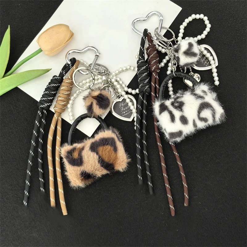 New Fashion Bag Charms Key Chain with Handmade Rope Sporty Style Bag Pendant Plush Decor Casual Trendy Fashion Pendant
