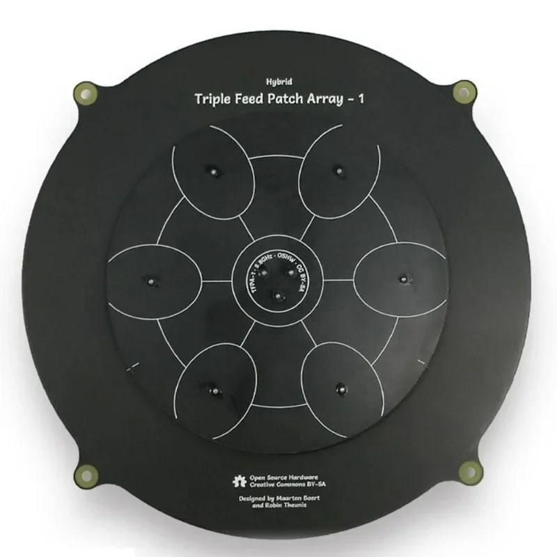 Antenne FPV 5.8GHz 14dBi Pagoda Array Triple Feed pour Drone