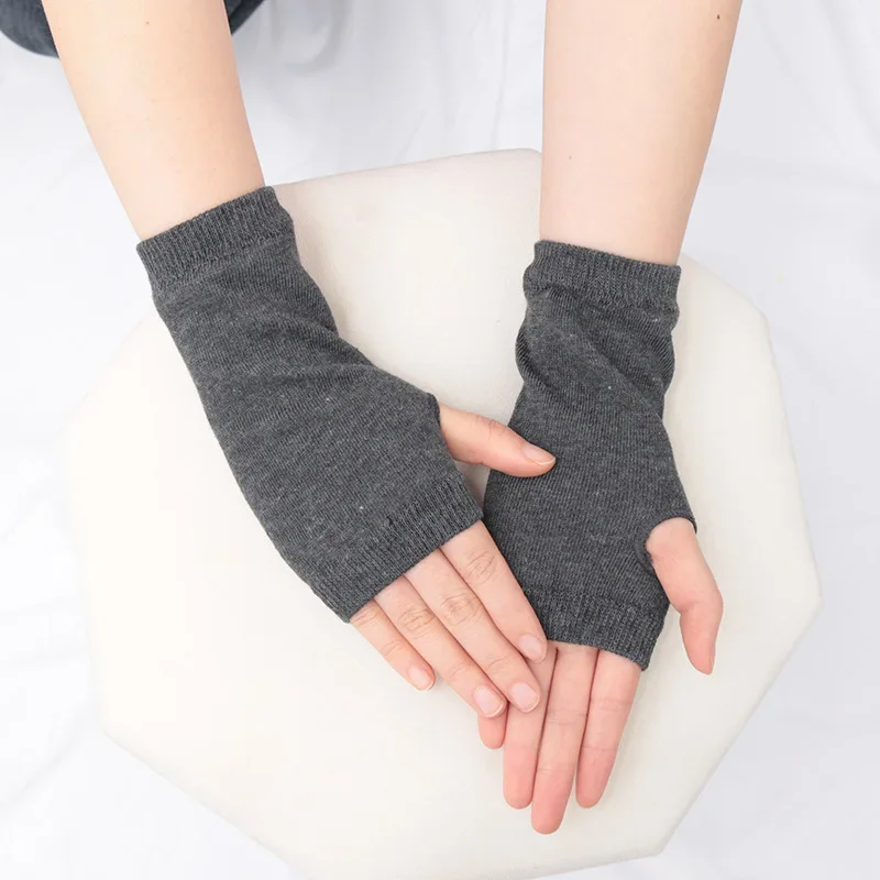 Anime Women Short Fingerless Gloves Cosplay Mitten Unisex Oversleeve Arm Warmer Men's Fashion Warm Cuff Gloves Cosplay Accessory