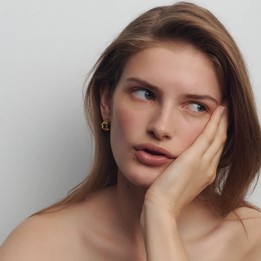 Fashion Mini Wide Wave C Shape Hoop Huggie Earrings for Women Stainless Steel Waterproof Gold Color Small Stud Vintage Jewelry